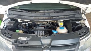 Volkswagen T5 2011 TRANSPORTER-thumb-8