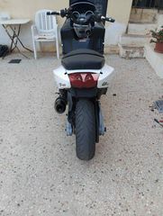 Gilera GP 800 2009-thumb-6