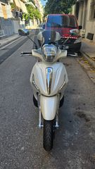 Piaggio Beverly 300 2015 BEVERLY 300