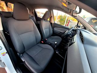 Toyota Yaris 2015 1.4 D-4D 90Hp FACELIFT X TENDANCE-thumb-21