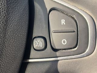 Renault Captur 2018-thumb-35