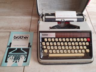 Brother Deluxe 1300 – Φορητή Γραφομηχανή σε Πολύ Καλή Κατάσταση