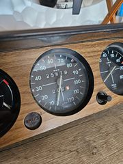 BMW E10 2002-thumb-2