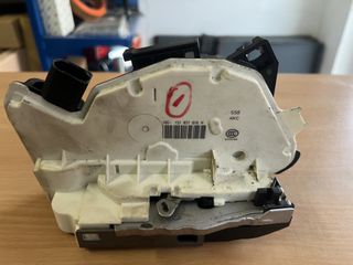 Citigo/Up/Mii/Superb κλειδαριά εμπρός δεξιά 6PIN 1S1837016H / 1S1837016C