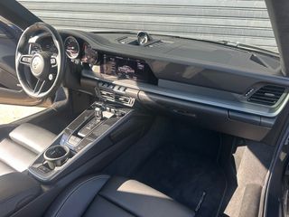 Porsche 911 2019 992 Carrera S-thumb-16