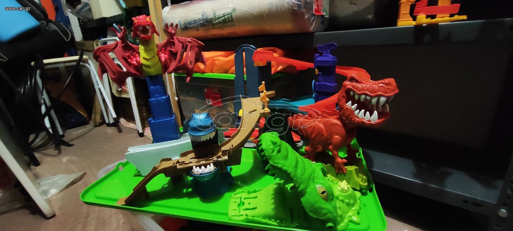 Πωλούνται φιγούρες HOT WHEELS
