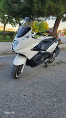 Gilera GP 800 2009-thumb-1