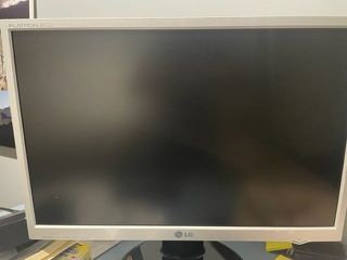 LG 22'' L226WTQ-SF WIDE SILVER