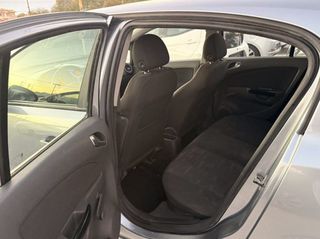 Opel Corsa 2011-thumb-15