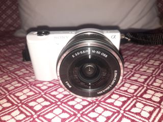 SONY CAMERA A5000 άριστη κατάσταση