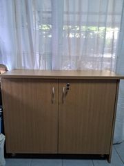 Ερμάριο / βοηθητικό ντουλάπι με κλειδαριά για αποθηκευτικό χώρο