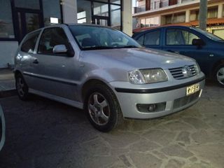 Volkswagen Polo 2000 16V 75 HP-thumb-2