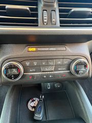 Ford Focus 2019-thumb-11