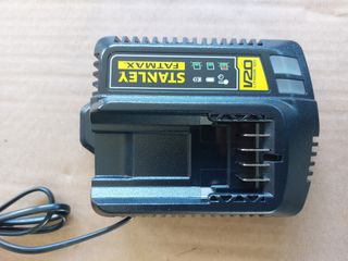 Stanley φορτιστής V20
