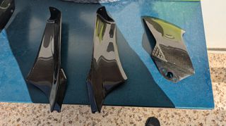 Aprilia rsv factory carbon