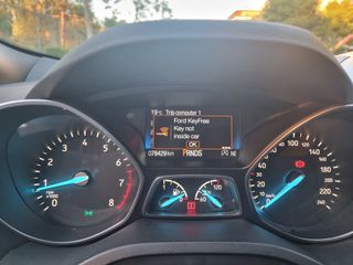 Ford Kuga 2018 4Χ4 full extract άριστη κατάσταση-thumb-12