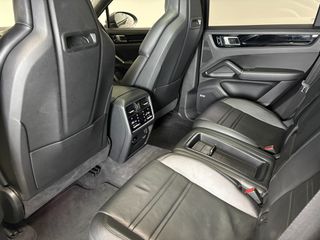 Porsche Cayenne 2019 -1940€  | 3.0 462hp | E-hybrid |COUPE-thumb-29