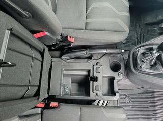 Ford Transit Connect 2017 L1H1-thumb-16