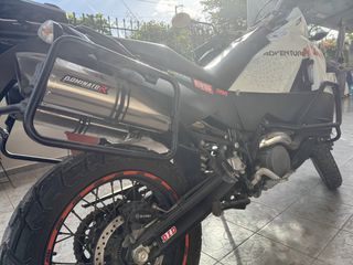 KTM 990 Adventure 2010-thumb-5