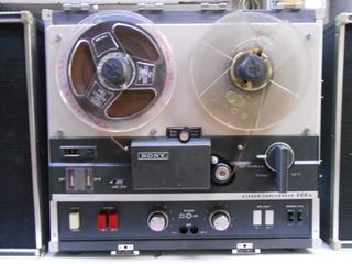 SONY STEREO TAPECORDER 500A WITH SPEAKERS