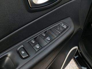 Renault Captur 2018-thumb-15