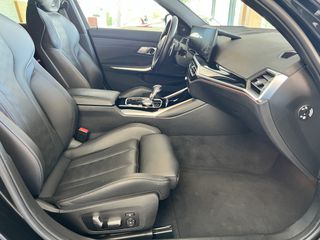 Bmw M3 2023 COMPETITION-thumb-19