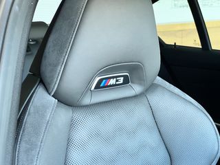 Bmw M3 2023 COMPETITION-thumb-21