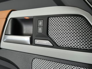 Land Rover Defender 2023 130 D300 X-DYNAMIC SE 8 Θέσεων-thumb-24