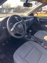 Toyota Corolla 2017-thumb-7