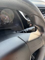 Toyota Corolla 2017-thumb-13