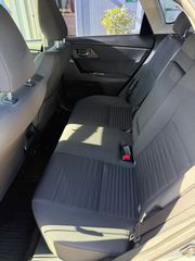 Toyota Auris 2015 Toyota Auris 1.6 D-4D-thumb-6