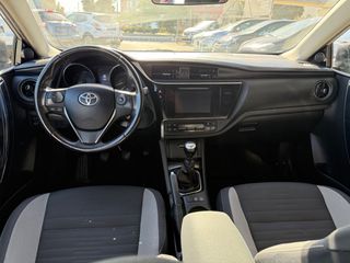 Toyota Auris 2015 Toyota Auris 1.6 D-4D-thumb-7