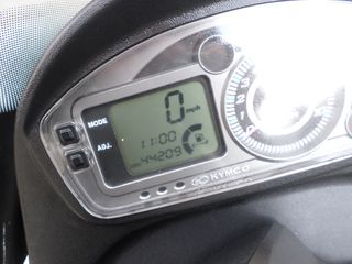 Kymco Grand Dink 300 2014-thumb-4