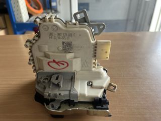 Audi/Porsche κλειδαριά πίσω δεξιά 8K0839016C 6PIN