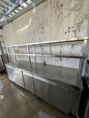 ΨΥΓΕΙΟ ( ΧΩΡΙΣ ΜΟΤΕΡ ) , ΕΝΣΩΜΑΤΩΜΕΝΟ ΕΡΜΑΡΙΟ ,  3 ΠΟΡΤΕΣ ΑΜΦΙΠΛΕΥΡΕΣ KAI 2 ΑΝΟΙΓΟΜΕΝΕΣ ΠΟΡΤΕΣ, ΥΠΑΡΧΕΙ ΔΙΠΛΗ ΡΑΦΙΕΡΑ