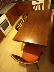 Τραπέζι κουζίνας κομπλέ