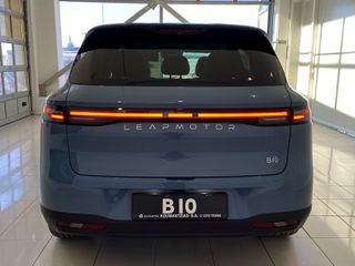 Leapmotor B 10 2026 Design Hybrid EV Panorama-thumb-8