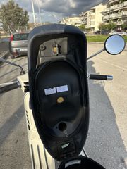 Piaggio Vespa GTS 300 2018 Yacht Club-thumb-12