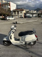 Piaggio Vespa GTS 300 2018 Yacht Club-thumb-16