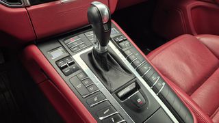 Porsche Macan 2015 S 3.0 V6 TDI-thumb-22