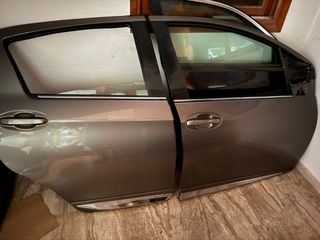 Toyota Yaris Hybrid 14-19 Πορτα Συνοδηγου Πισω