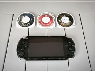 SONY PSP 3004. 140 Ευρω ΜΕ ΠΑΙΧΝΙΔΙΑ