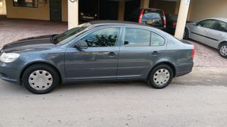 Skoda Octavia 2011-thumb-2