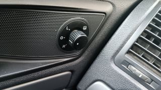 Skoda Octavia 2011-thumb-14