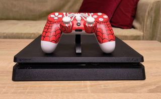 Ps4 σαν καινουριο + μοχλος ασυρματος spiderman