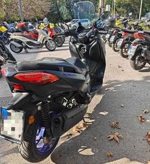 Yamaha XMAX 300 2022-thumb-3