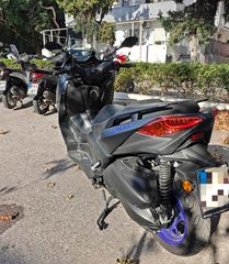Yamaha XMAX 300 2022-thumb-5