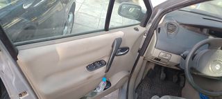 Renault Scenic 2005-thumb-6