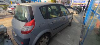 Renault Scenic 2005-thumb-10