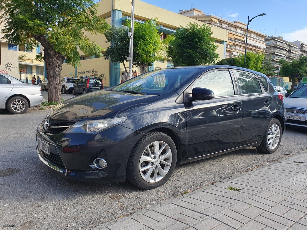 Toyota Auris 2014